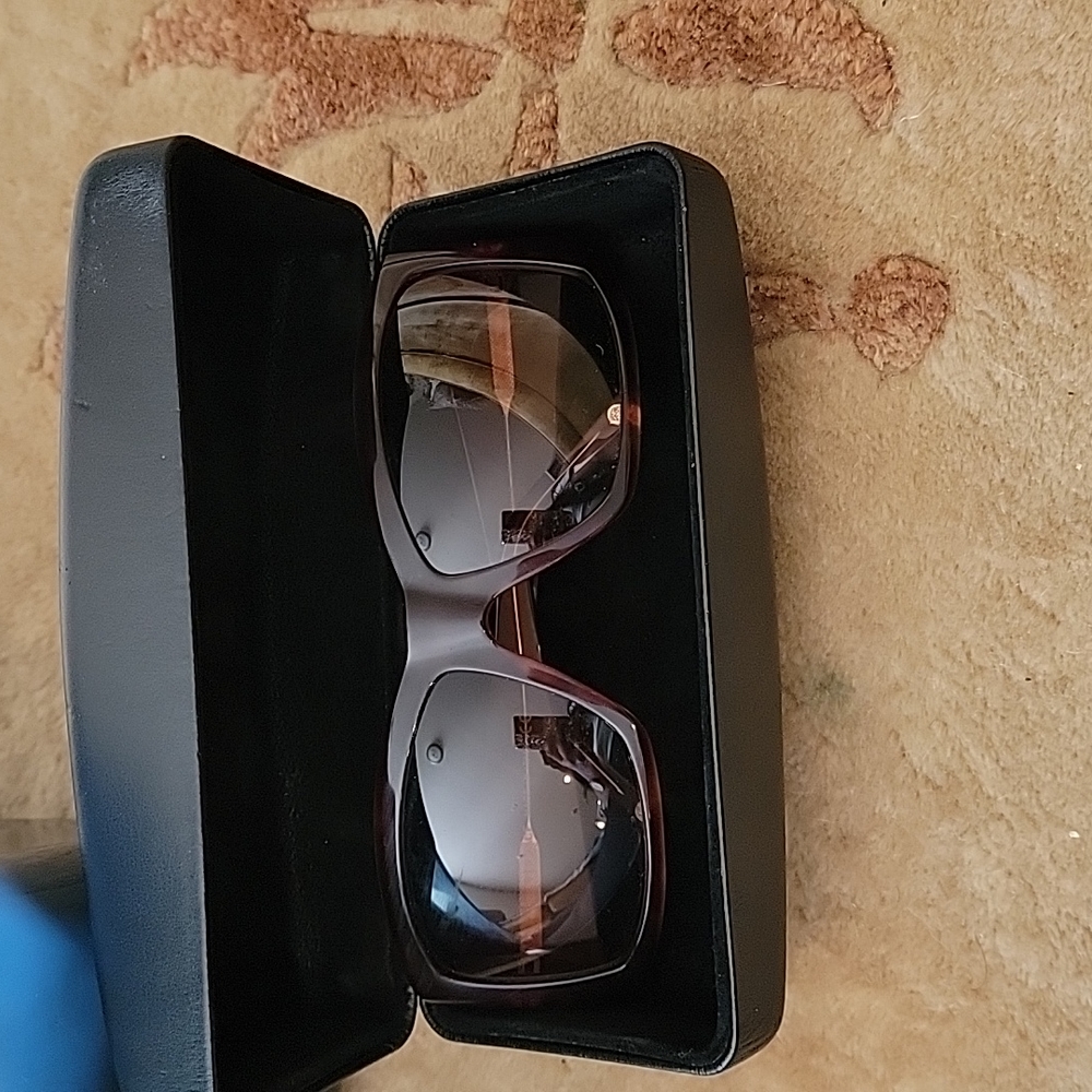 Versace Shades - Picture 4 of 4